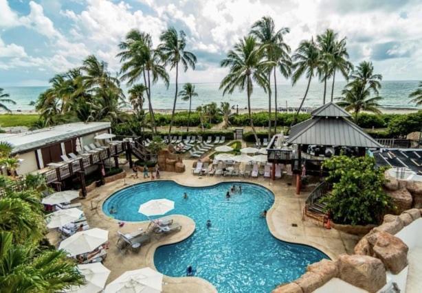 Alexander 1211 Beachfront Condo With Direct Beach Access, 2 Pools, Sauna, Gym Miami Beach Buitenkant foto